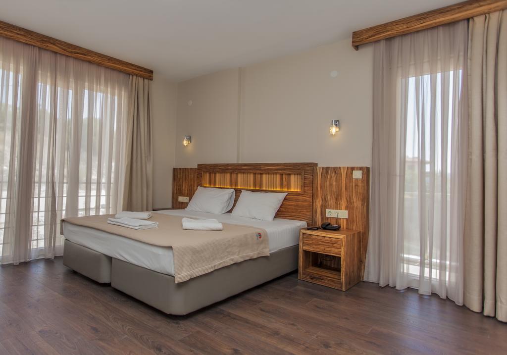 My Solmaz Hotel Cesme Exterior photo